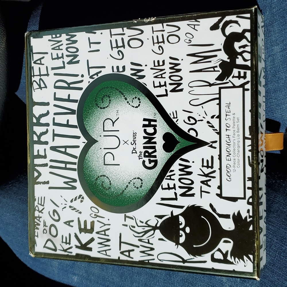 PUR x Dr. Seuss' The Grinch Good Enough to Steal Makeup Palette